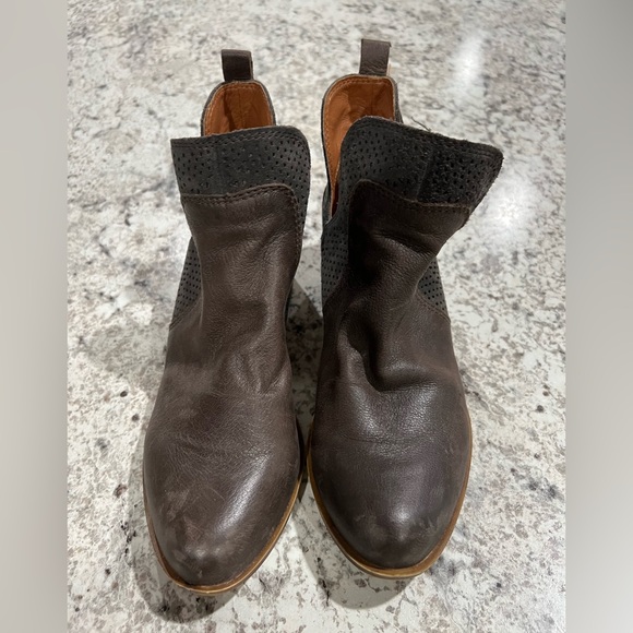 Women’s Ankle Booties Size 7 Lucky Brand Grey Brown - Picture 3 of 5